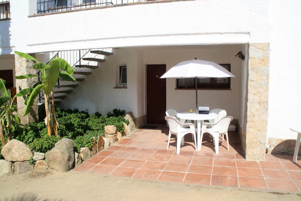 Apartaments Margarita Sabina Pinell بلاتجا ذارو المظهر الخارجي الصورة